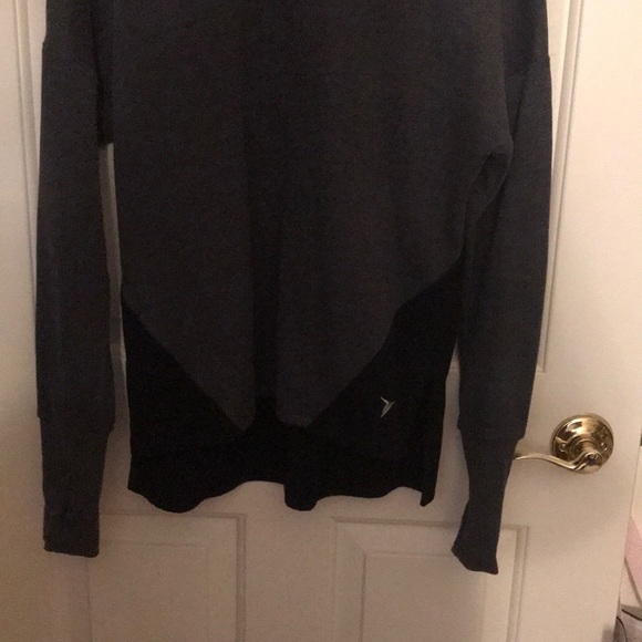 Old navy Black and gray athletic wear small - Picture 3 of 5